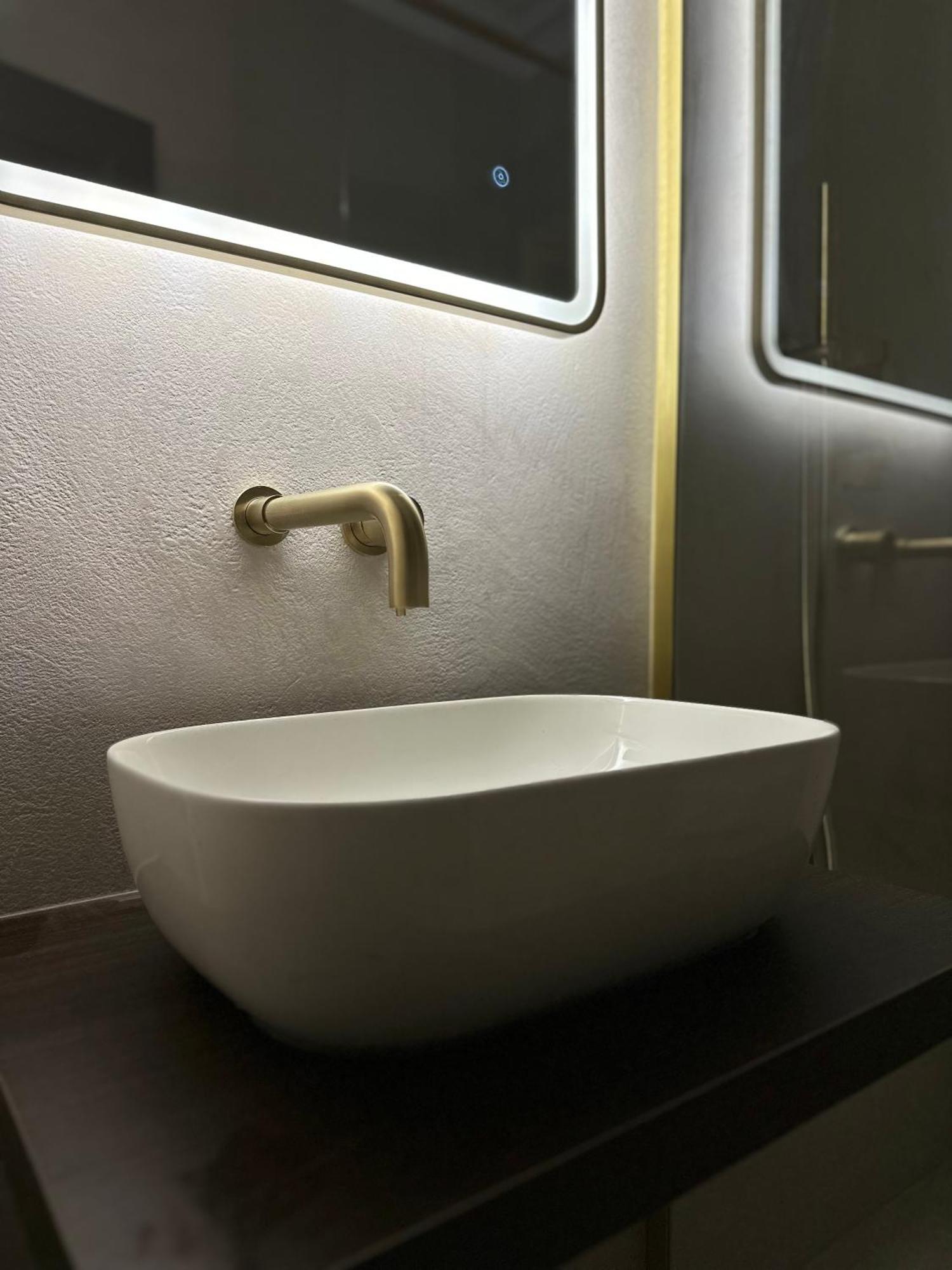 Magistrates Penthouse Suite - Town Centre Apartments With Spa Morpeth Ngoại thất bức ảnh